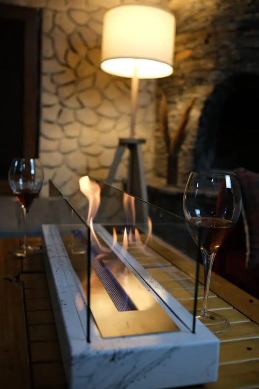 Lüx Mermer Desenli Büyük Masaüstü Şömine Beyaz