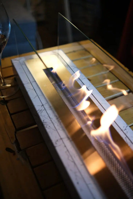 Lüx Mermer Desenli Büyük Masaüstü Şömine Beyaz