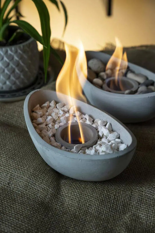 Beyaz Taşlı Modern Masaüstü Beton Şömine Beyaz